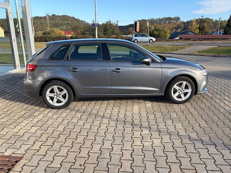 Audi A3 (2019) - fotka 4 z 10