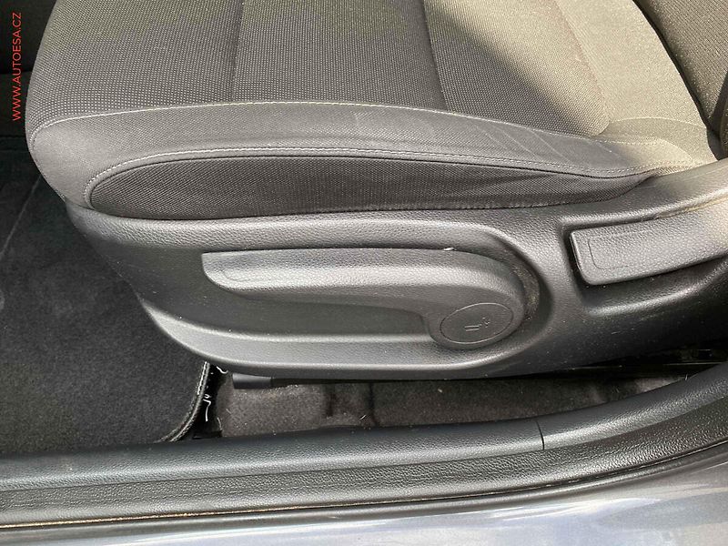 Kia Rio (2018) 1.2 i, AC, bixen, park.asist - fotka 14 z 16