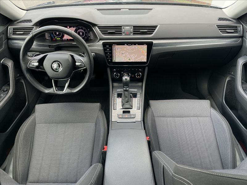 Škoda Superb 1,4 TSI DSG Style ACC+NAVI  iV - fotka 6 z 24