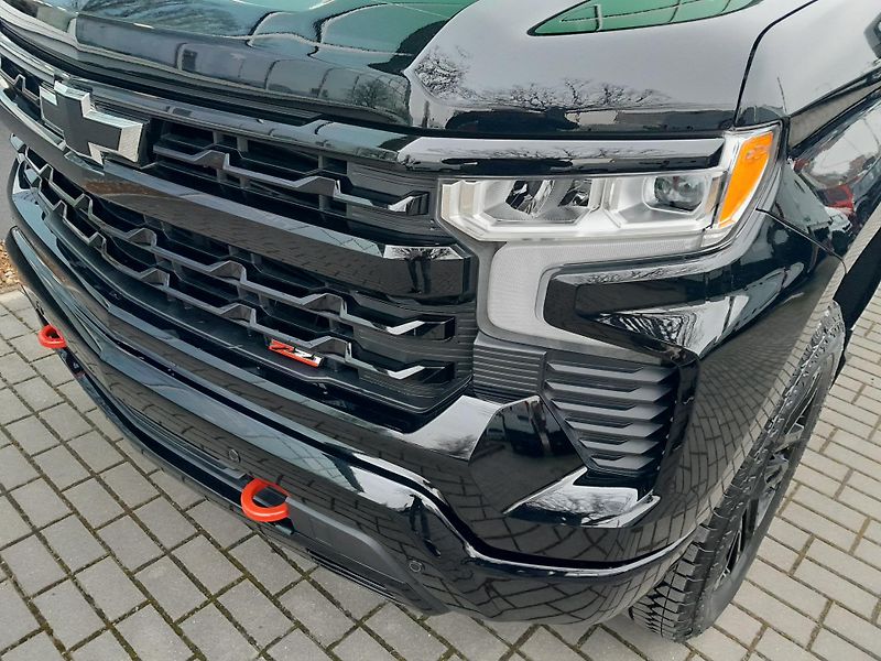 Chevrolet Silverado (2026) 6,2 V8 Trail Boss Z71 - fotka 13 z 45