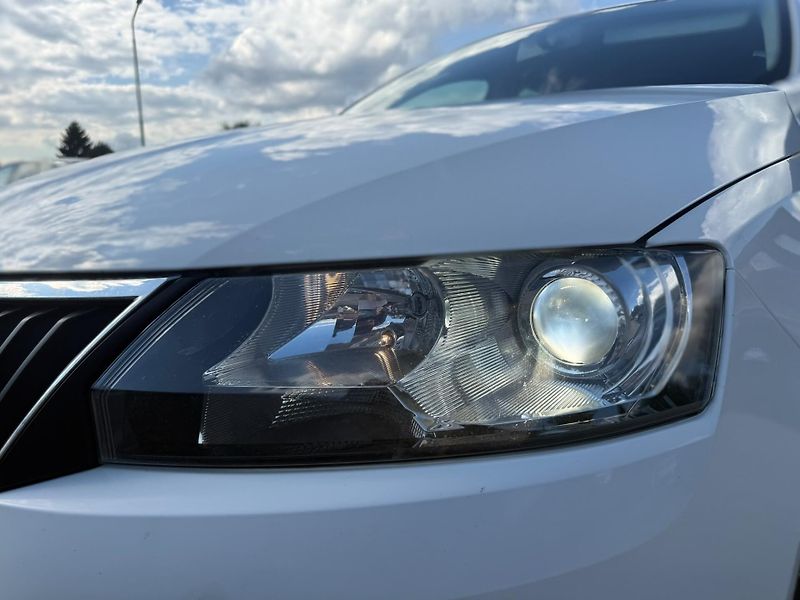 Škoda Rapid - fotka 11 z 12