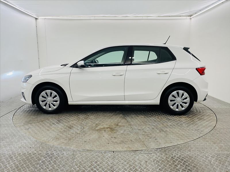 Škoda Fabia 1,0 MPI 48kW Active - fotka 3 z 22