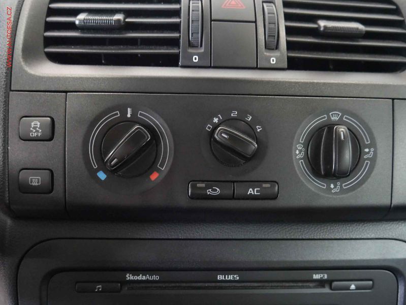 Škoda Roomster (2013) 1.2 TSI, 1.maj, AC, STK7/28 - fotka 13 z 14