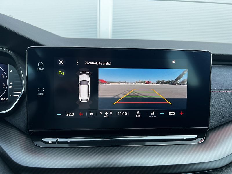 Škoda Octavia 1,4TSI iV RS 180kW DSG DPH - fotka 19 z 26