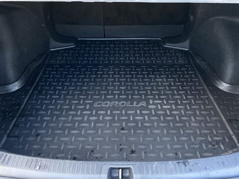 Toyota Corolla 1.6i, ČR-1m, Comfort, tažné - fotka 29 z 33