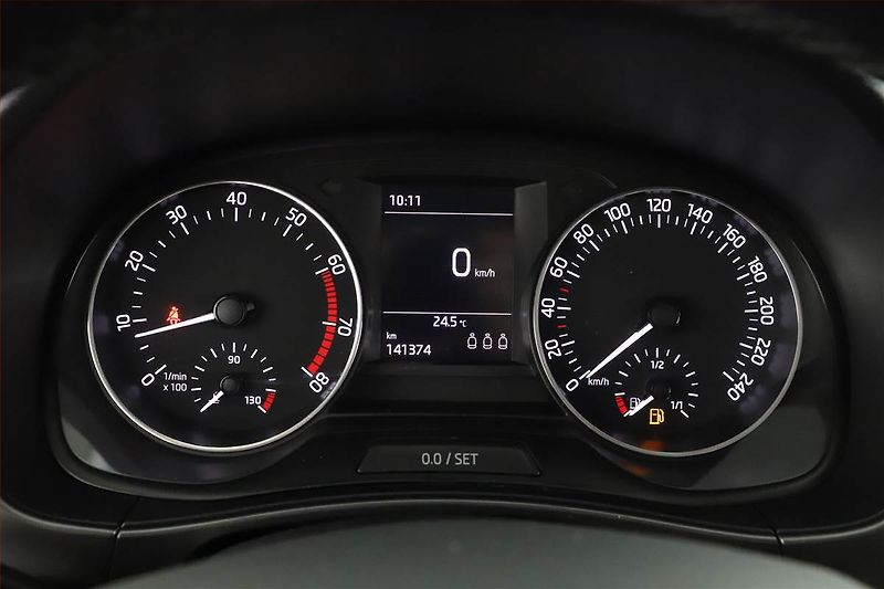 Škoda Fabia (2017) Style 1.2 TSI, Park. senzory - fotka 8 z 13