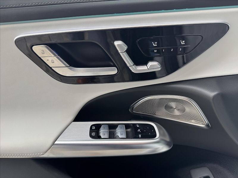 Mercedes-Benz Třídy E E 450 4M*AMG paket*TOP - fotka 6 z 43