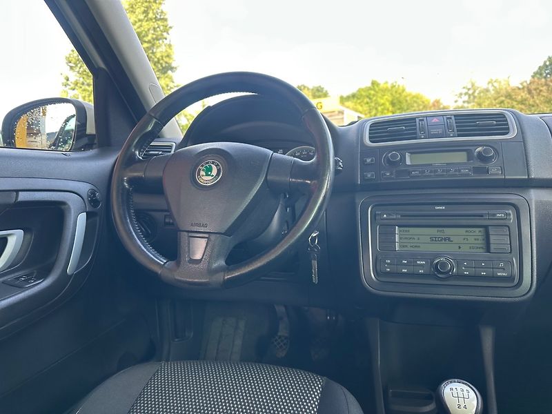Škoda Roomster (2007) 1.4TDi SCOUT, VÝHŘEV SED. - fotka 6 z 12