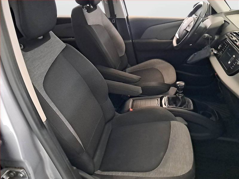 Citroën C4 SpaceTourer (2019) 1.5 BlueHDi, Navi, Tempomat - fotka 9 z 17