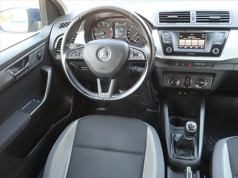Škoda Fabia (2015) 1.2 TSI, Tempomat - fotka 7 z 17