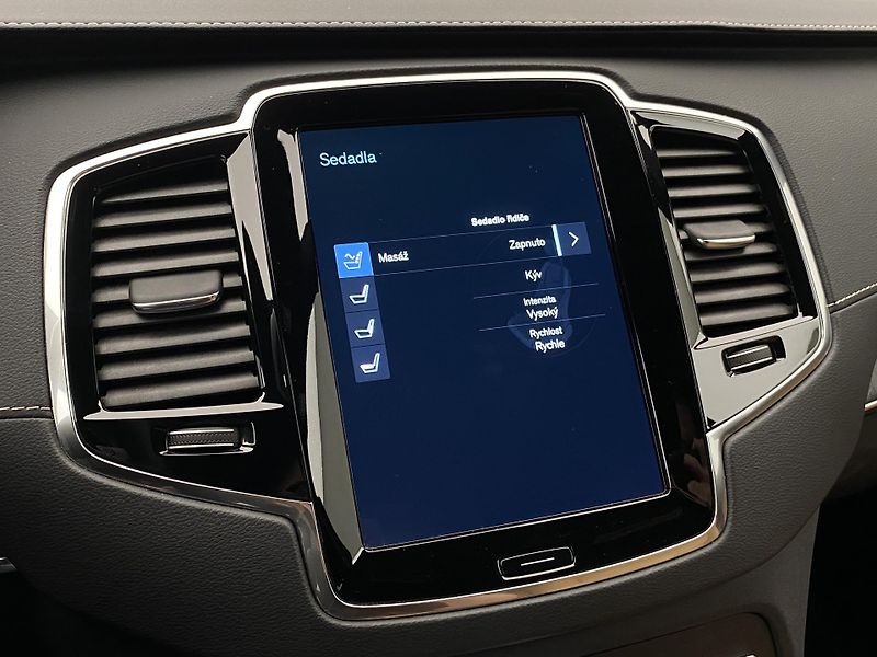 Volvo XC90 B5 AWD INSCRIPTION AUT CZ - fotka 47 z 52