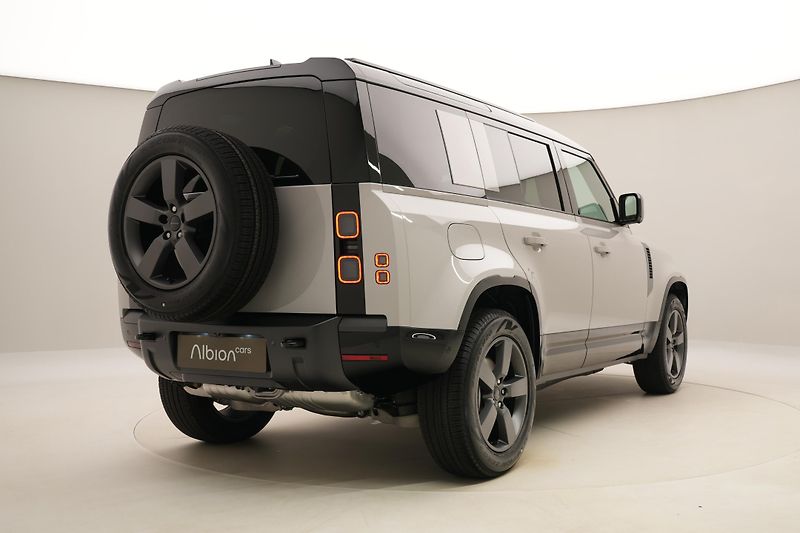 Land Rover Defender (2026) 110 D350 X-Dynamic HSE - fotka 12 z 56