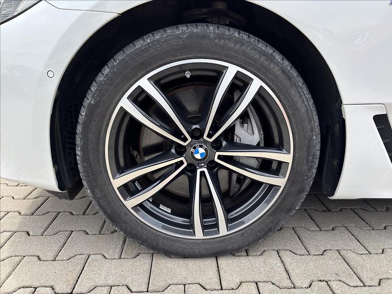 BMW Řada 6 3,0 GT xDrive 245kW DPH - fotka 11 z 57