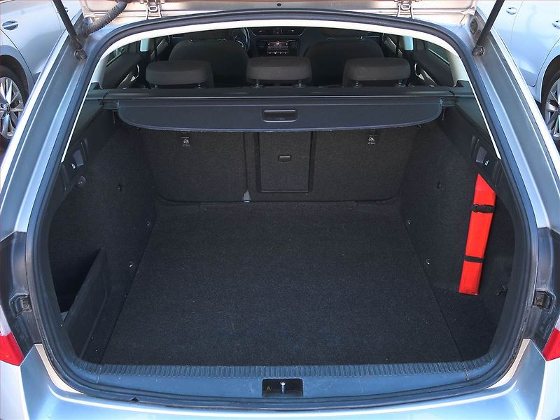 Škoda Octavia (2018) 1.6 TDI, Automat, Tempomat - fotka 14 z 16