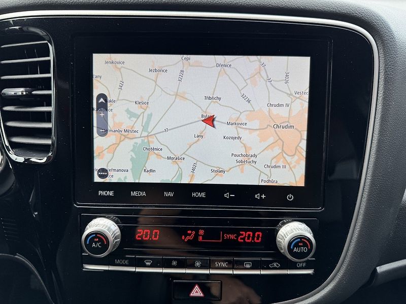 Mitsubishi Outlander (2020) 2.0i Automat SpiritPlus LED - fotka 13 z 49