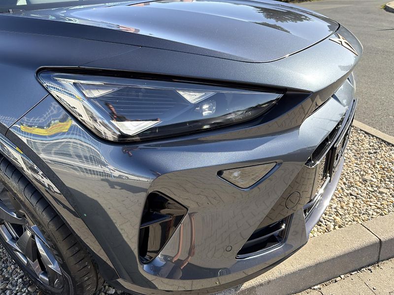 Cupra Formentor 1,5 eTSi/110kW - DSG - fotka 84 z 92