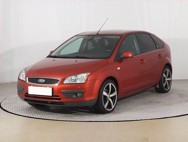 Ford Focus (2005) 1.6 i, dobrý stav - fotka 2 z 19