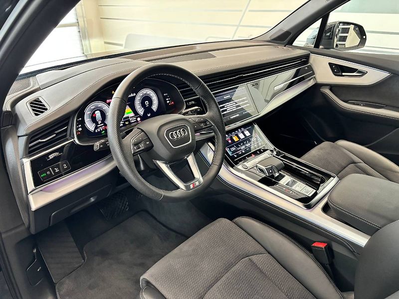 Audi Q7 (2025) 60 TFSI e quattro (360kW/490k) - fotka 7 z 26
