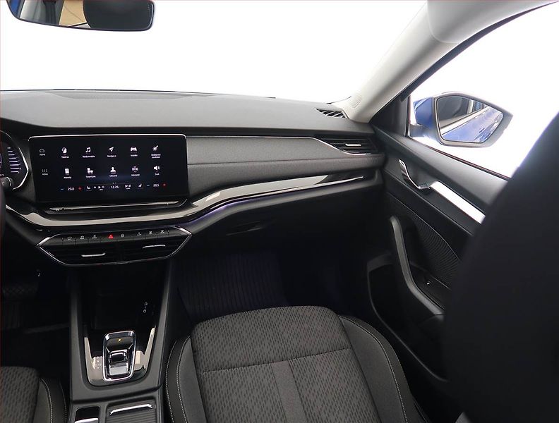 Škoda Octavia (2023) 2.0 TDI - fotka 8 z 29