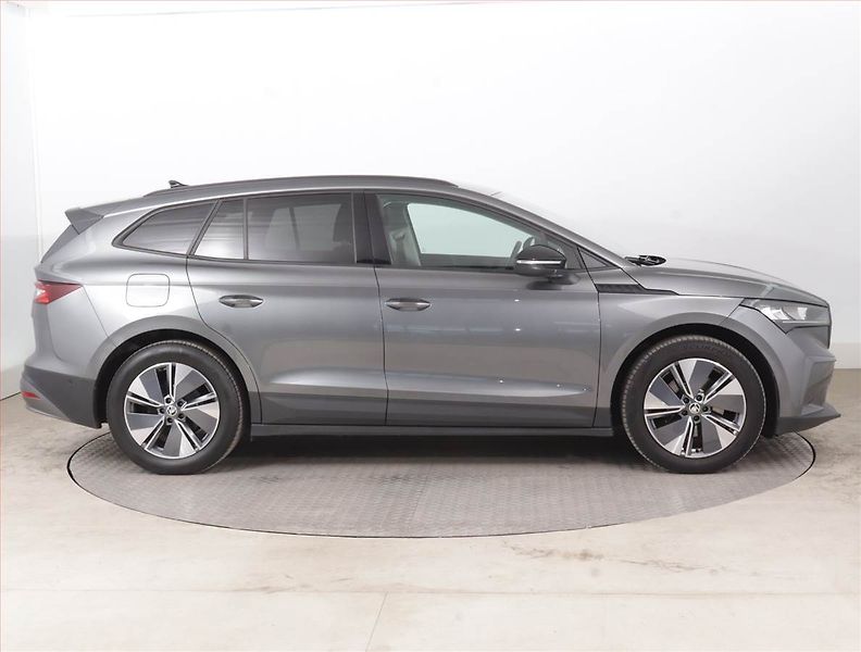 Škoda Enyaq (2022) iV 60 (62 kWh), SoH 91% - fotka 6 z 18