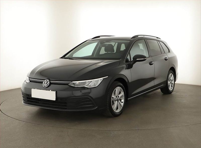 Volkswagen Golf (2023) Life 2.0 TDI, Automat - fotka 2 z 20