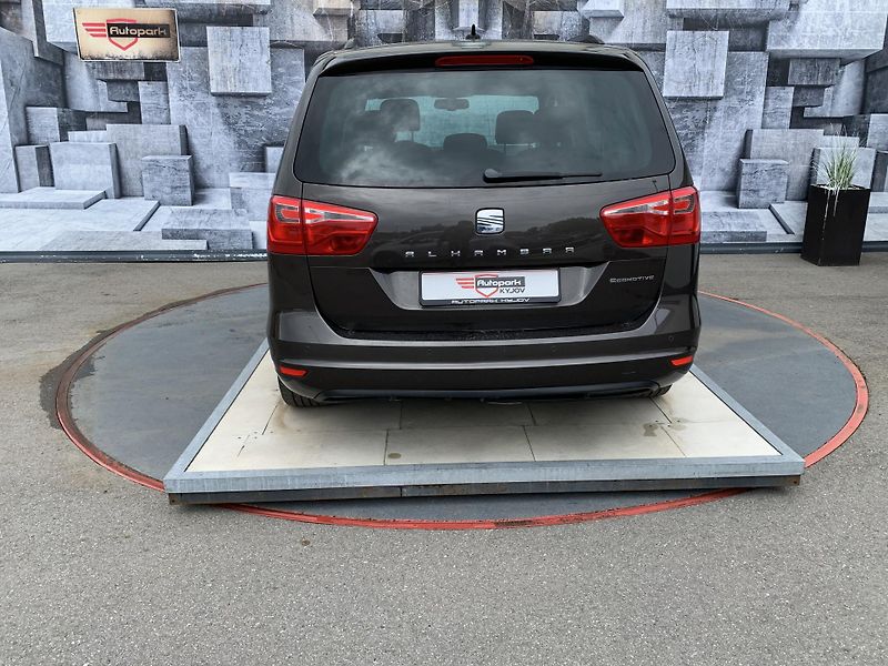 Seat Alhambra (2015) 2.0TDi, 103KW, EL.DVEŘE+KUFR - fotka 7 z 30