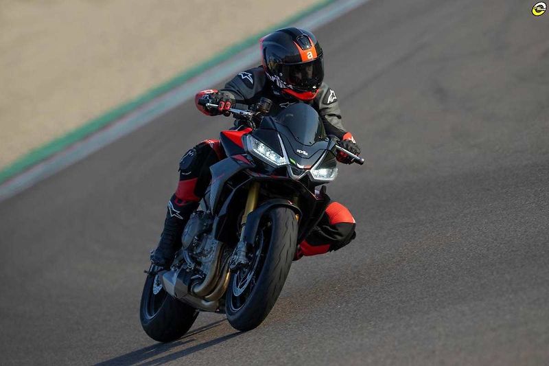 Aprilia Tuono 660 (2026) Factory E5+ - fotka 2 z 9