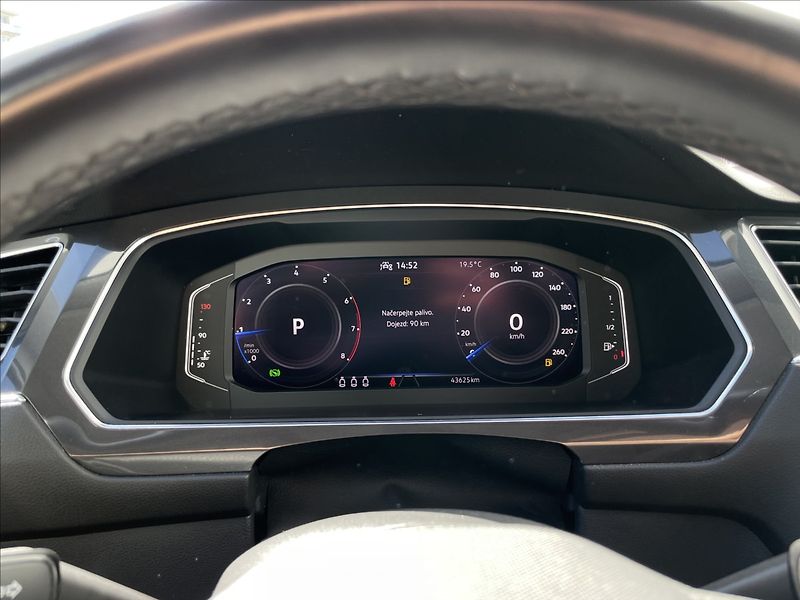Volkswagen Tiguan Allspace 1,5 TSI DSG Life ACC+NAVI+PDC - fotka 9 z 23