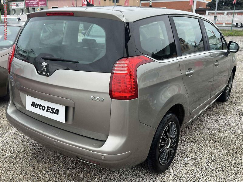 Peugeot 5008 (2015) 1.6 HDi, Navigace - fotka 4 z 20