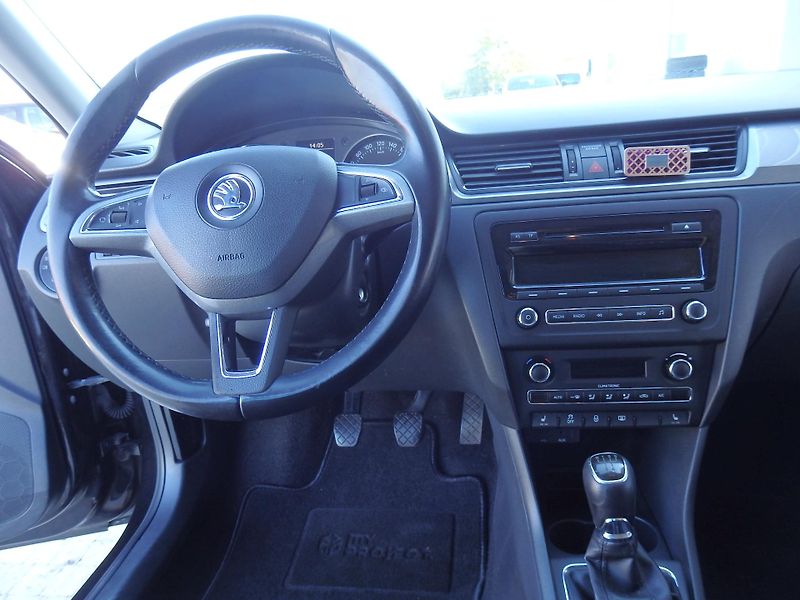 Škoda Rapid 1.2 TSI 63 kW DIGI. KLIMA - fotka 12 z 16