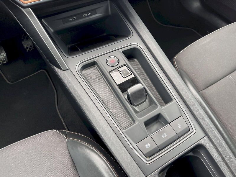Cupra Formentor (2024) 1.5 TSI 110 kW DSG Basis - fotka 11 z 35