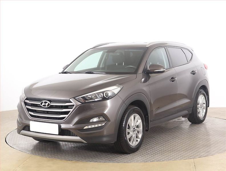Hyundai Tucson (2018) 1.6 T-GDI, 4X4, Serv.kniha - fotka 2 z 18