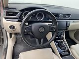 Škoda Superb (2016) 2.0TDi, ČR, L&K, DSG, bixen - náhled 14