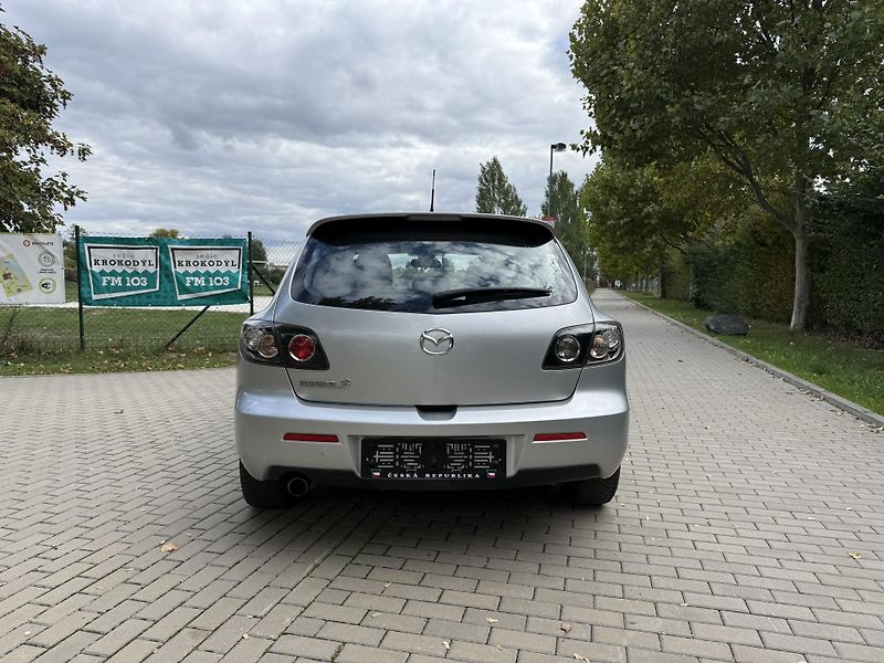 Mazda 3 2.0 Sport Active - fotka 17 z 30
