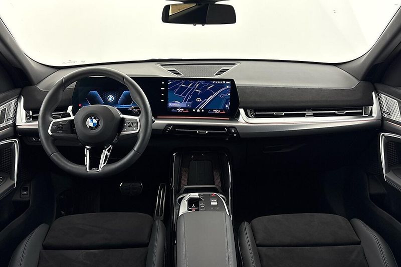 BMW X2 sDrive20i - fotka 7 z 17