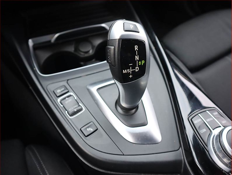 BMW Řada 1 (2019) 116d, Automat, Serv.kniha - fotka 13 z 22