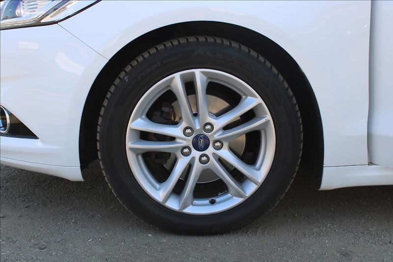 Ford Mondeo 2,0 TDCi  TITANIUM,AUTOMAT,ČR - fotka 25 z 33