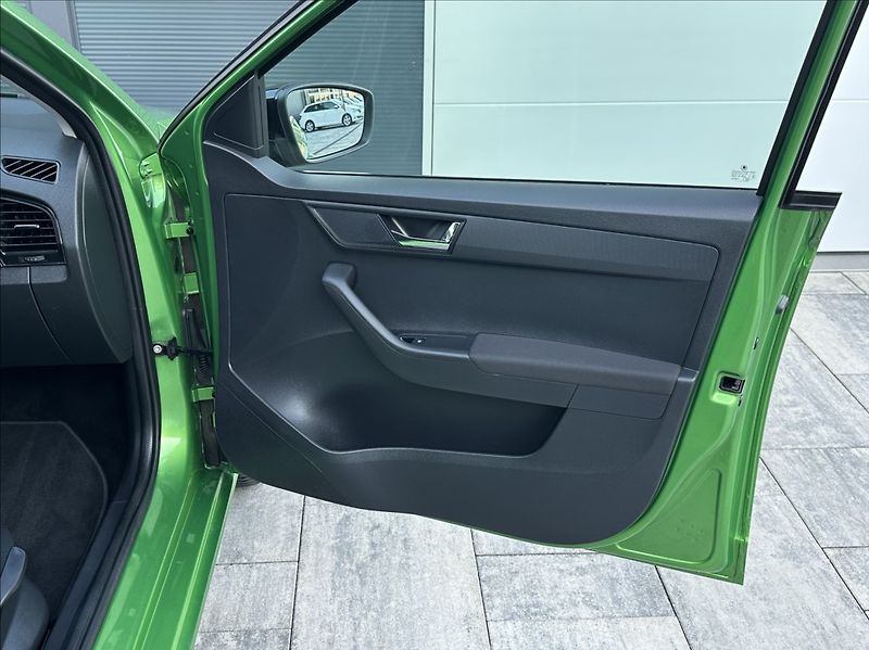 Škoda Fabia 1,0 TSI 110PS  Style Plus - fotka 18 z 53