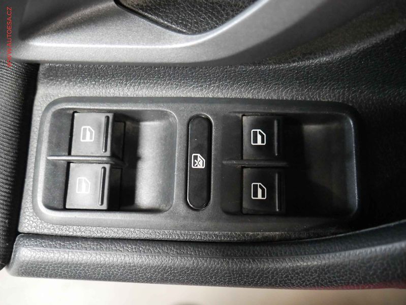 Škoda Fabia (2012) 1.2 TSI, AC. temp. - fotka 17 z 18