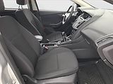 Ford Focus (2018) 1.6 i, Vyhř. sedaček - náhled 9