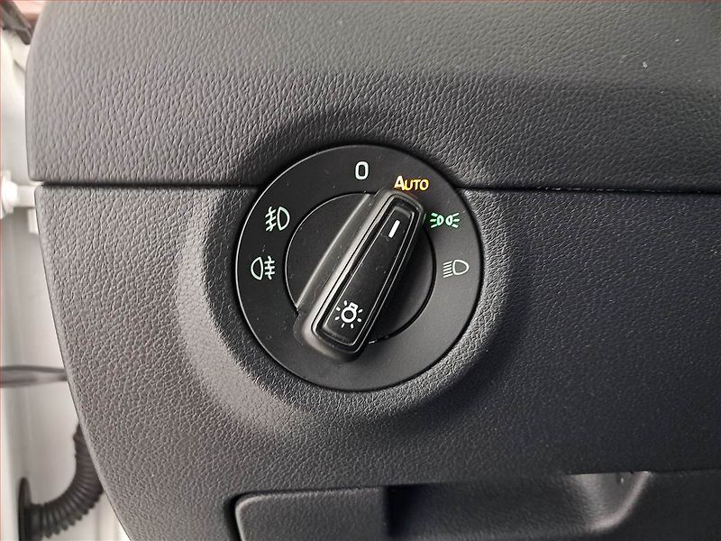 Škoda Octavia (2017) RS 230 2.0 TSI, Tempomat - fotka 21 z 22