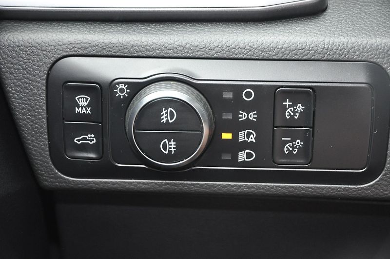 Volkswagen Amarok 3.0TDi V6 177kW 4x4 AVENTURE - fotka 22 z 26