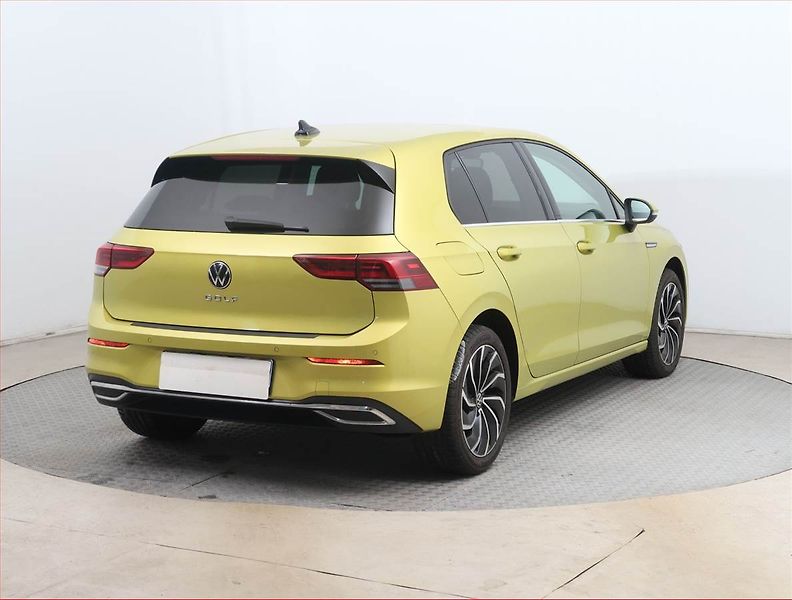 Volkswagen Golf (2020) Style 1.5 TSI - fotka 5 z 20