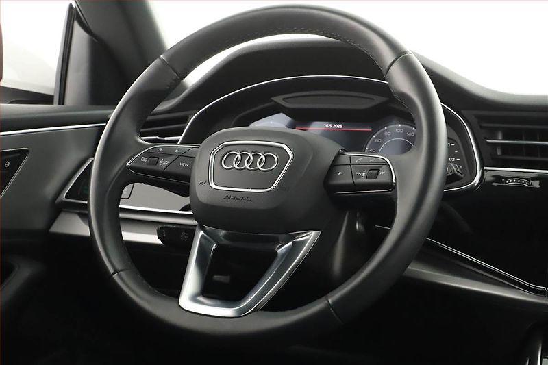 Audi Q8 (2023) 55 TFSI - fotka 8 z 20