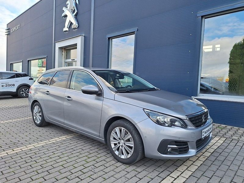 Peugeot 308 (2018) SW ALLURE 1,2PT 130k M6 - fotka 5 z 18