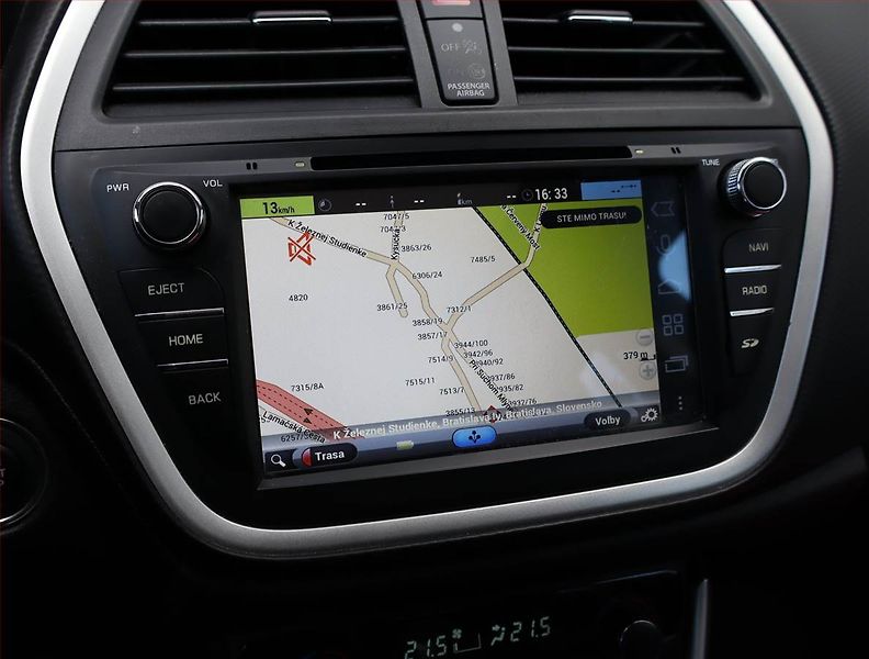 Suzuki SX4 S-Cross (2015) 1.6 VVT, 4X4, Automat - fotka 13 z 18