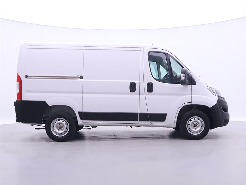 Opel Movano 2,2 CDTi  CZ Klima Tempomat DP - fotka 8 z 26
