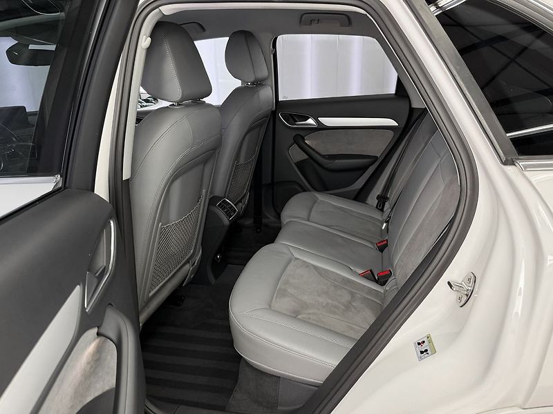 Audi Q3 1.4 TFSI S-TRONIC SPORT, ALCAN - fotka 12 z 23
