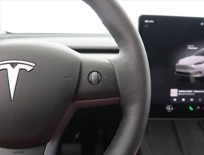 Tesla Model Y (2023) Long Range AWD 79kWh, SoH 96% - fotka 16 z 32