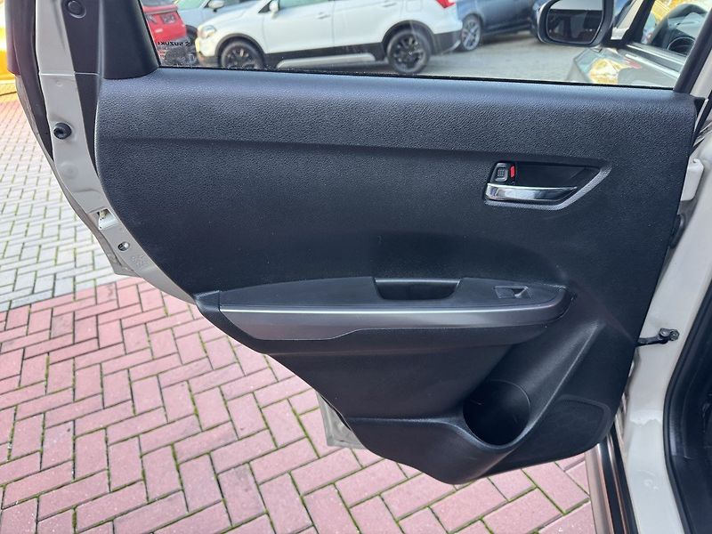 Suzuki Vitara (2021) 1.4i BoosterJet Allgrip LED - fotka 23 z 48